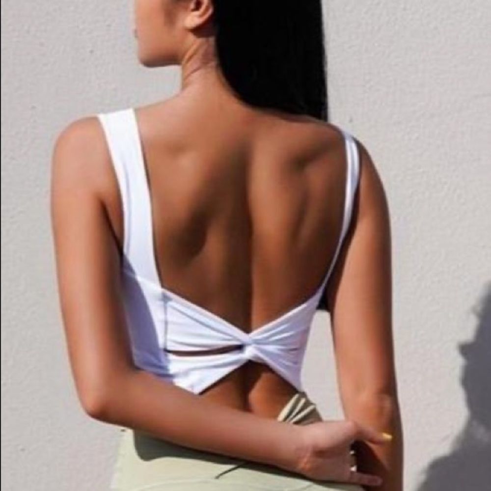 Twist Tie Top  